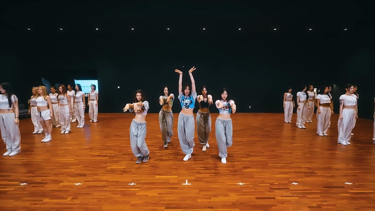 Super Shy - Dance Practice Mirrored