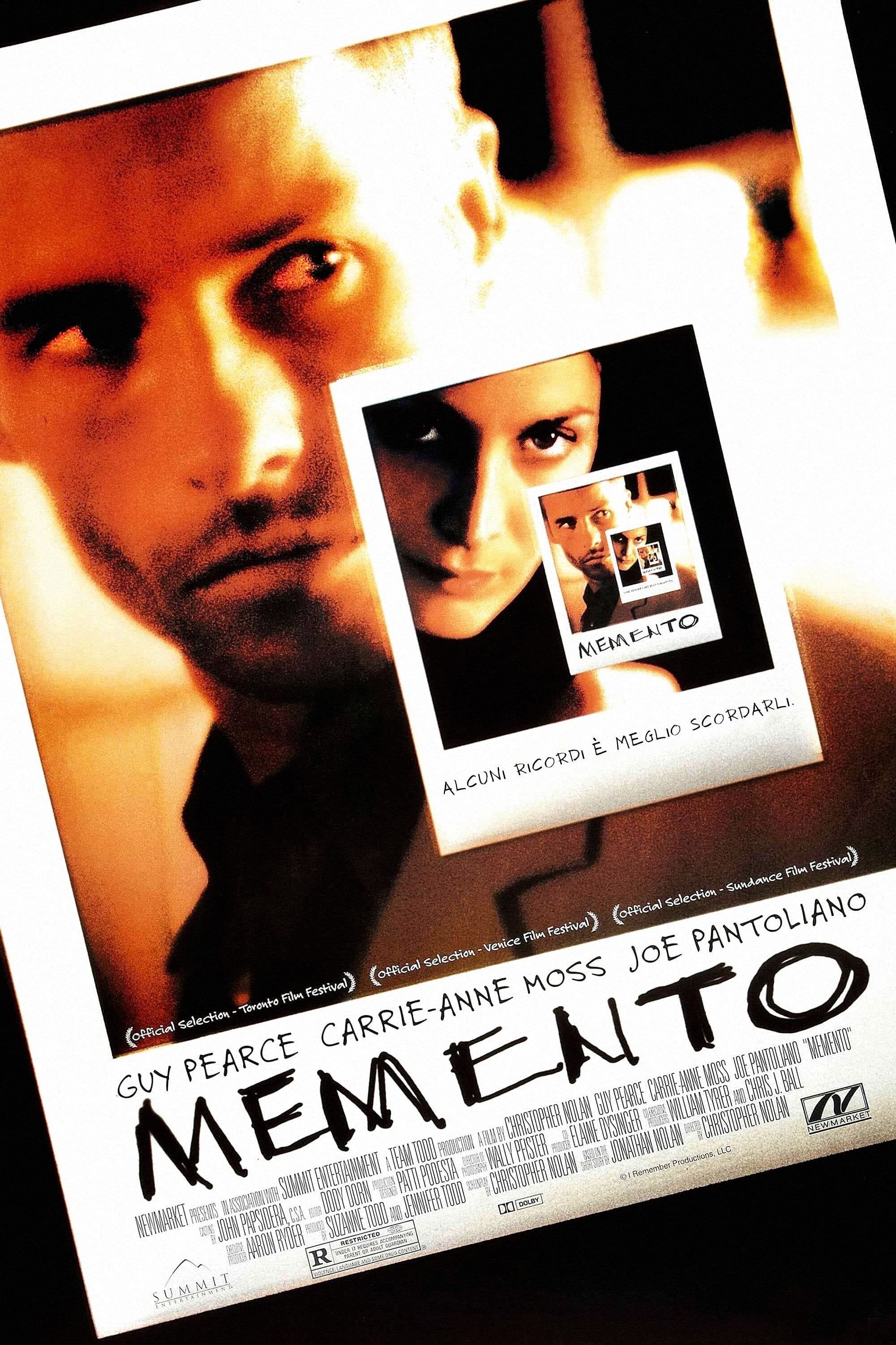 Memento - Christopher Nolan · 2000
