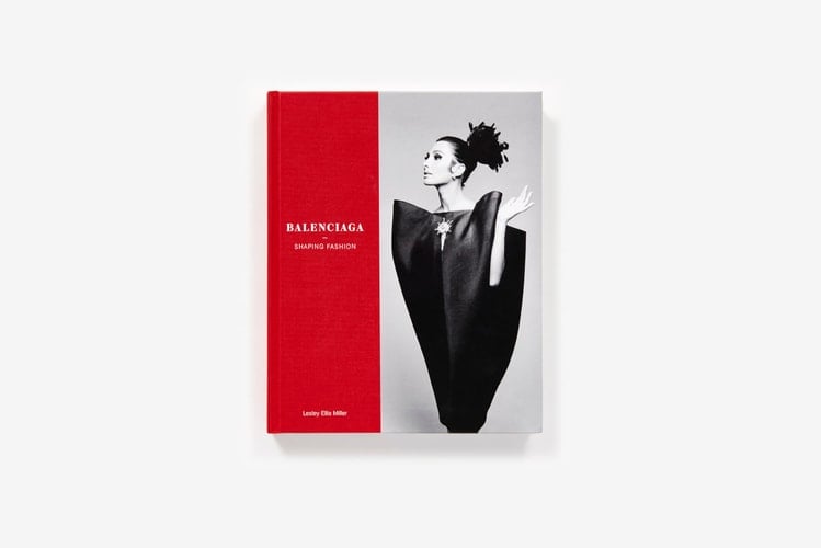 Balenciaga: Shaping Fashion - 2017