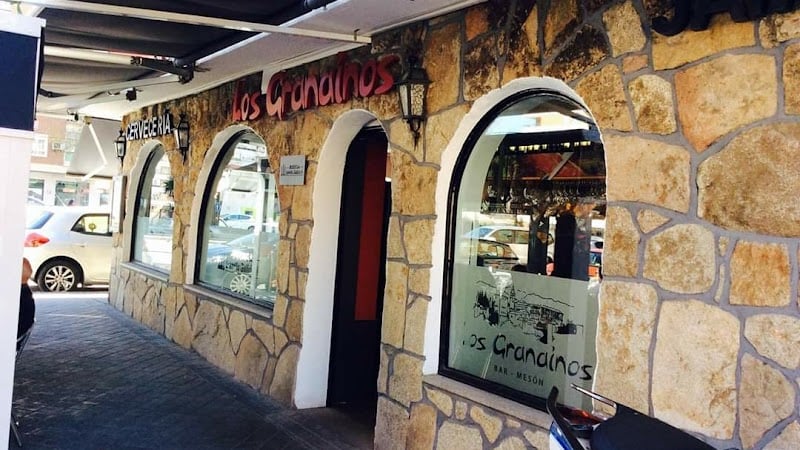 Bar Mesón Los Granainos de Herrera Oria 248 - Tapas XXL