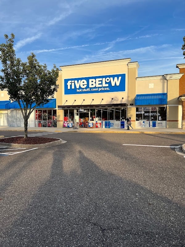 Five Below - chuches por $5 usd o menos