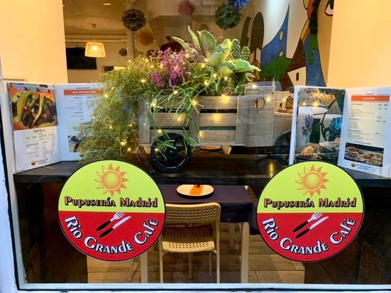 Pupusería Madrid Atocha - Especialidad en Raciones XXL cocina de Centro América