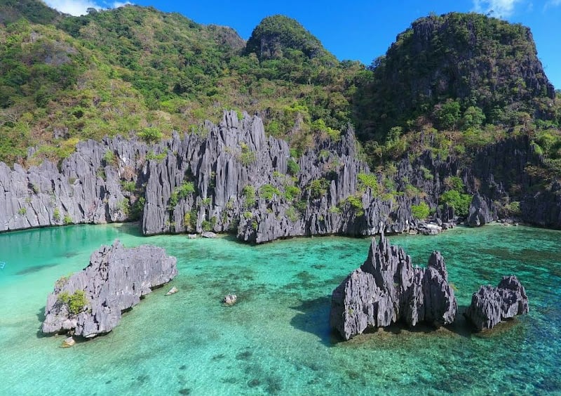 Private beach on Tapiutan Island - Snorkelling ⭐️