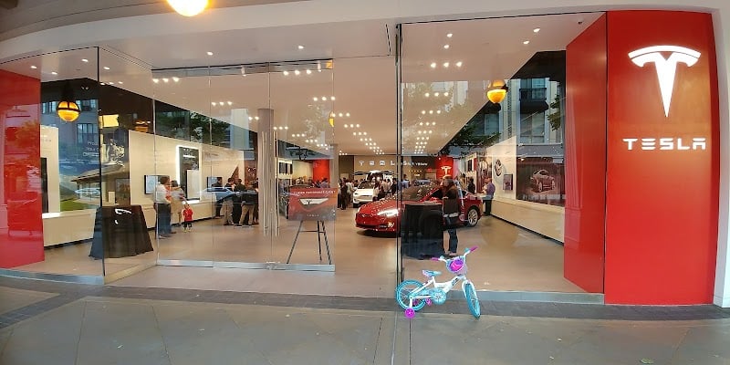 Santana Row - European-inspired shopping village with high-end stores and restaurants