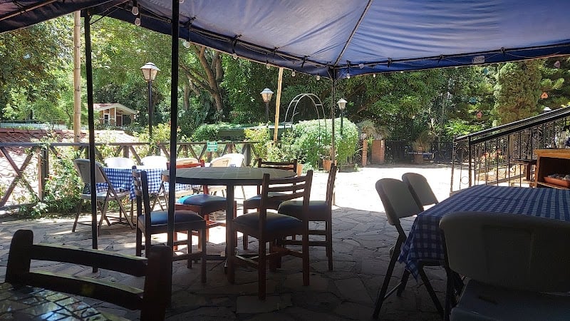 Mi Viejo Ranchito - Local cuisine