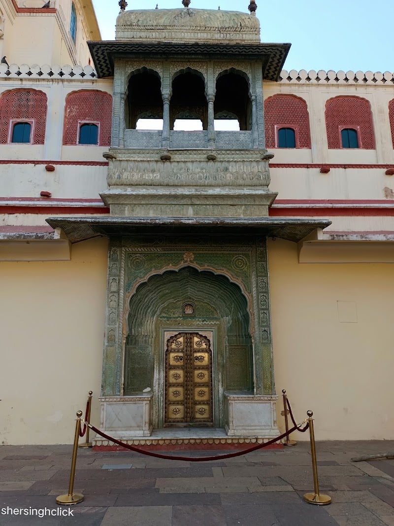 Peacock gate