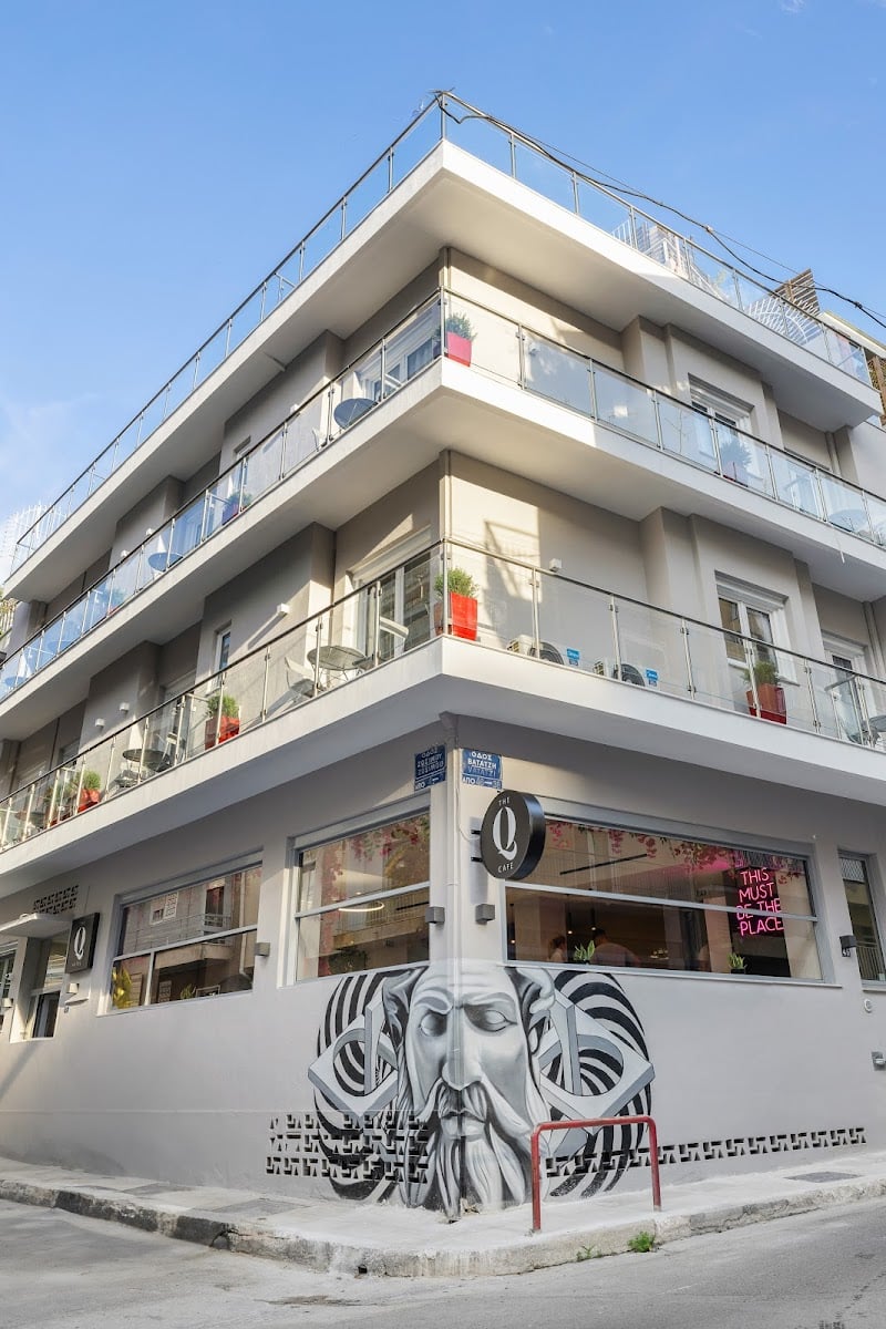 The Q Hotel - Hotel