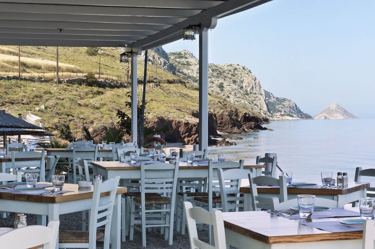 Tassia's Tavern - Restaurant