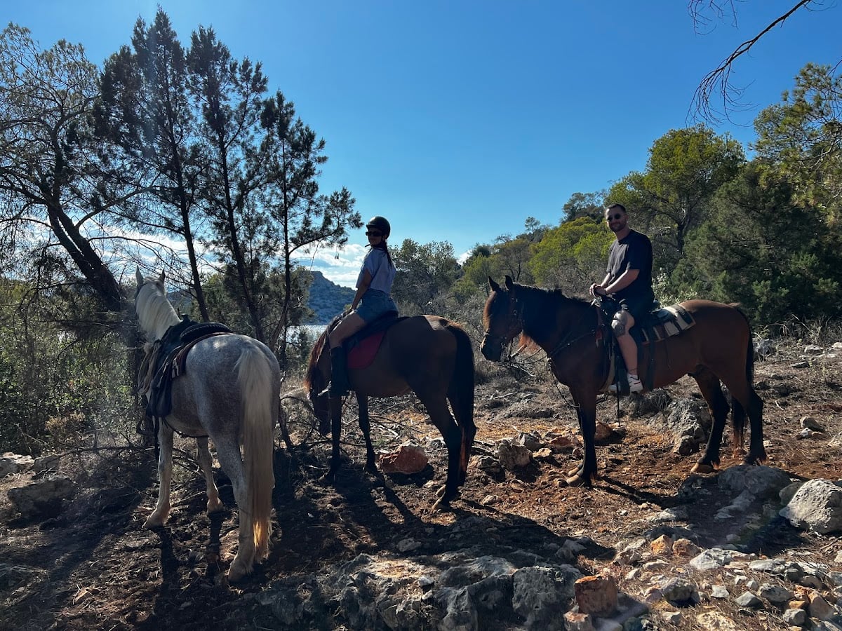 Horse Riding Aponisos - Sight