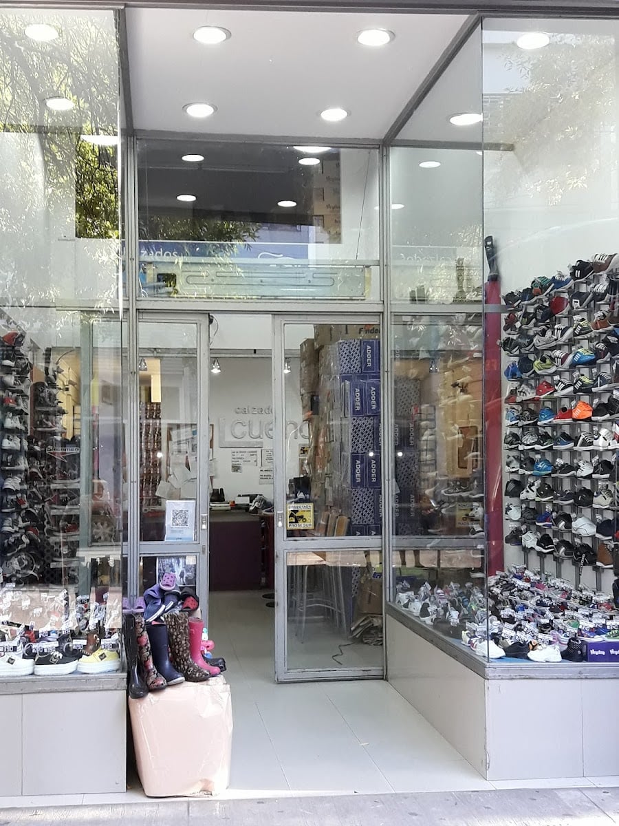 Calzados Cuenca - Distribuidora zapatillas Jaguar por mayor en Flores -