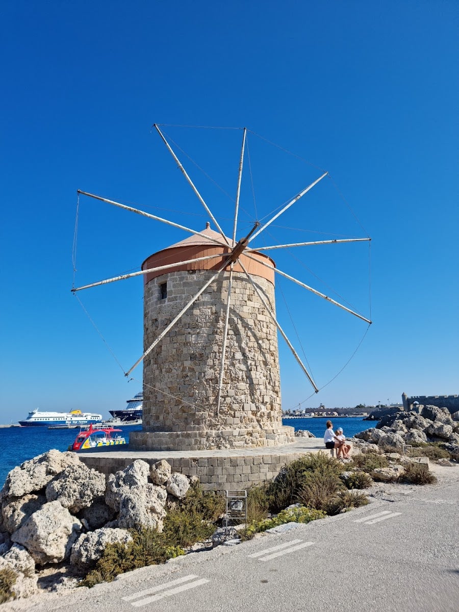 Mandraki Port - Sight