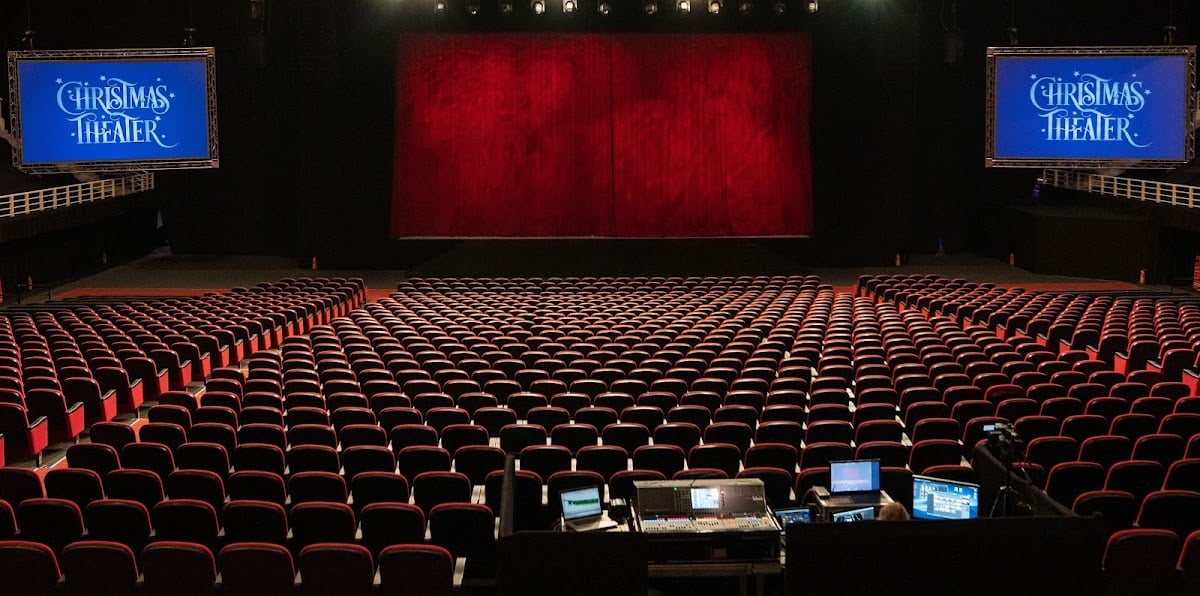 Christmas Theater - Sight