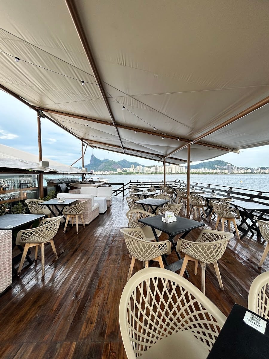 restaurante flutuante rio