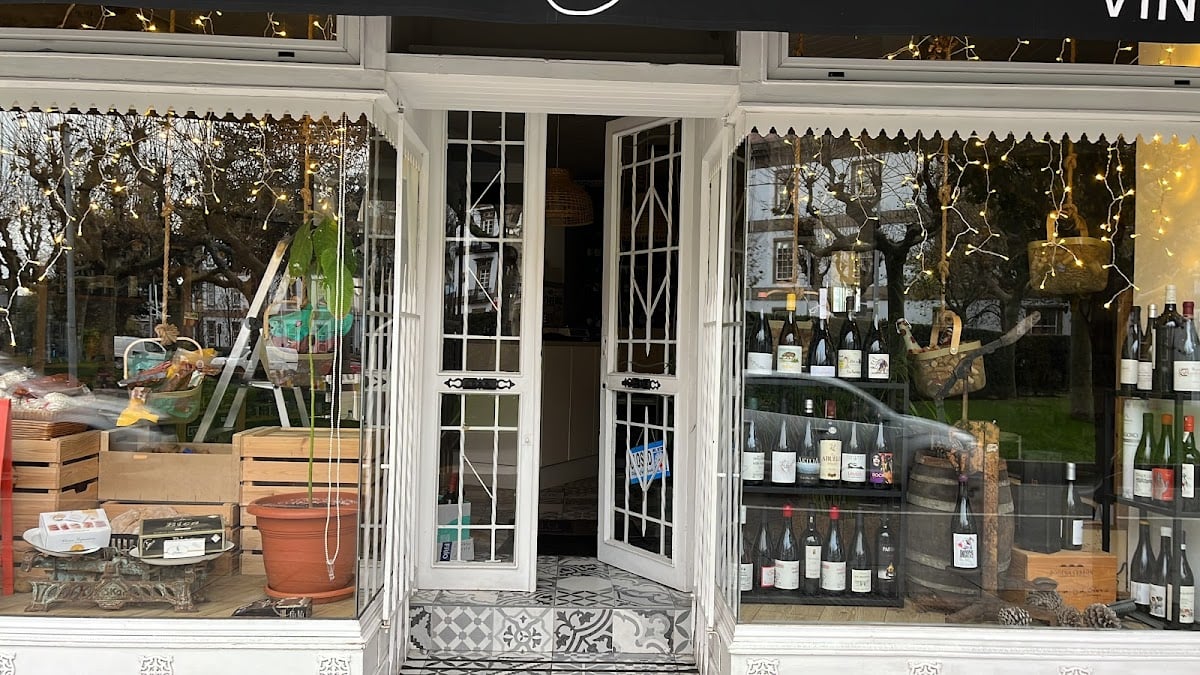 Vinoteca A Mano Coruña