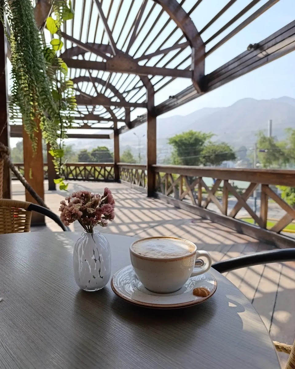 Las Lagunas Café