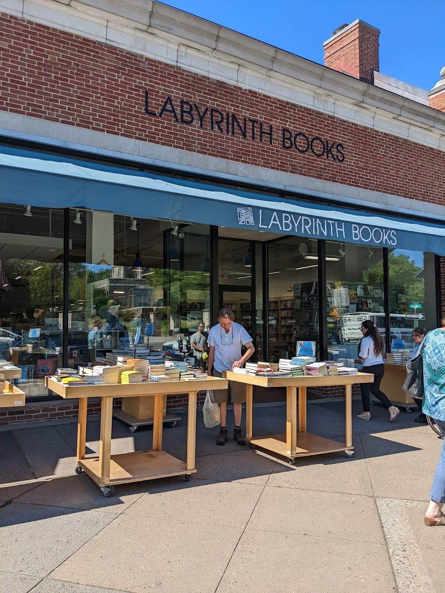 Labyrinth Books