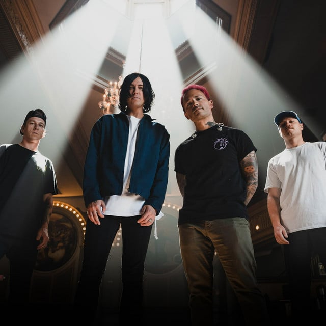 Sleeping With Sirens - Artist