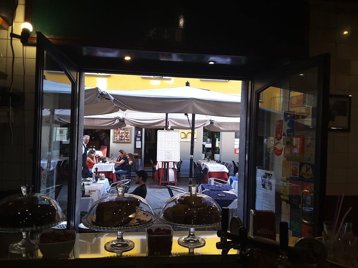 Jamaica Dal 1911 - Classic Italian Bar