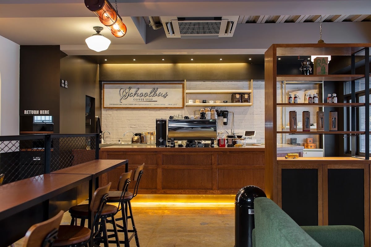 SCHOOL BUS COFFEE STOP MOTOMACHI