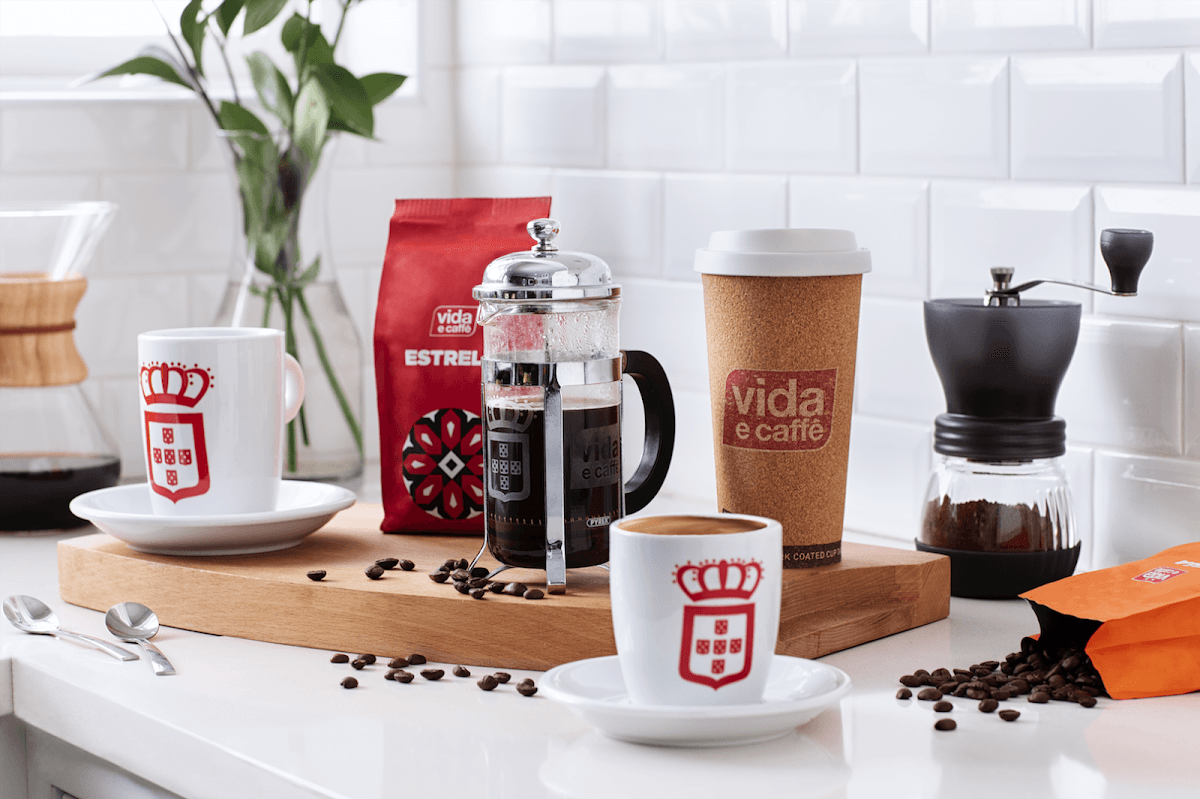 vida e caff猫 Wits Art Museum