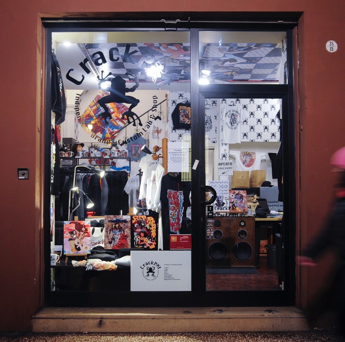 Crackpot - Custom Lab & Shop