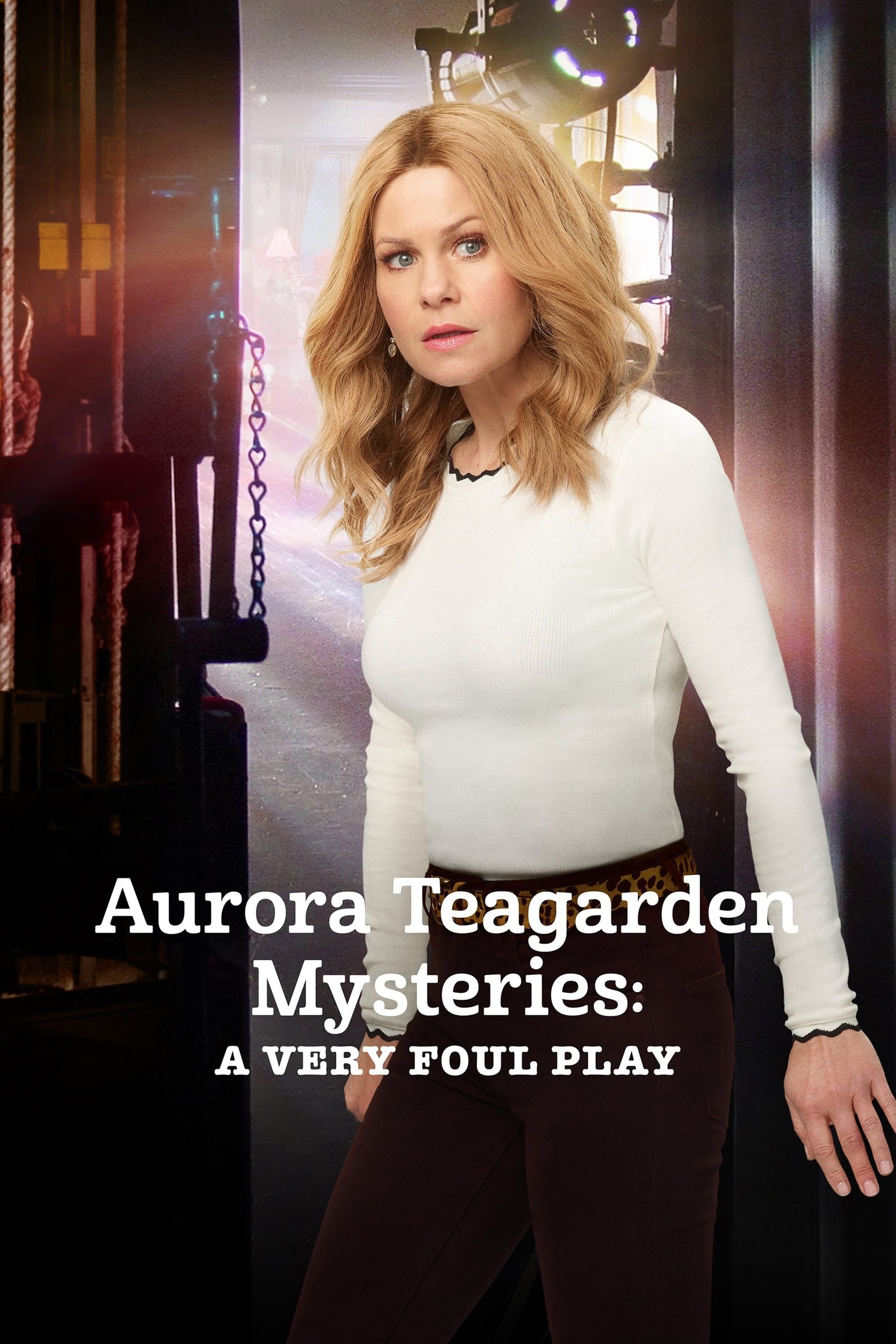 Aurora Teagarden Mysteries: A Very Foul Play - Martin Wood · 2019