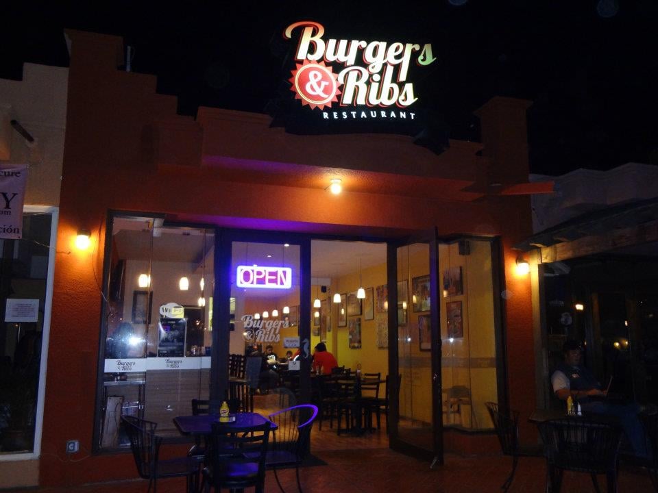 Burgers & Ribs
