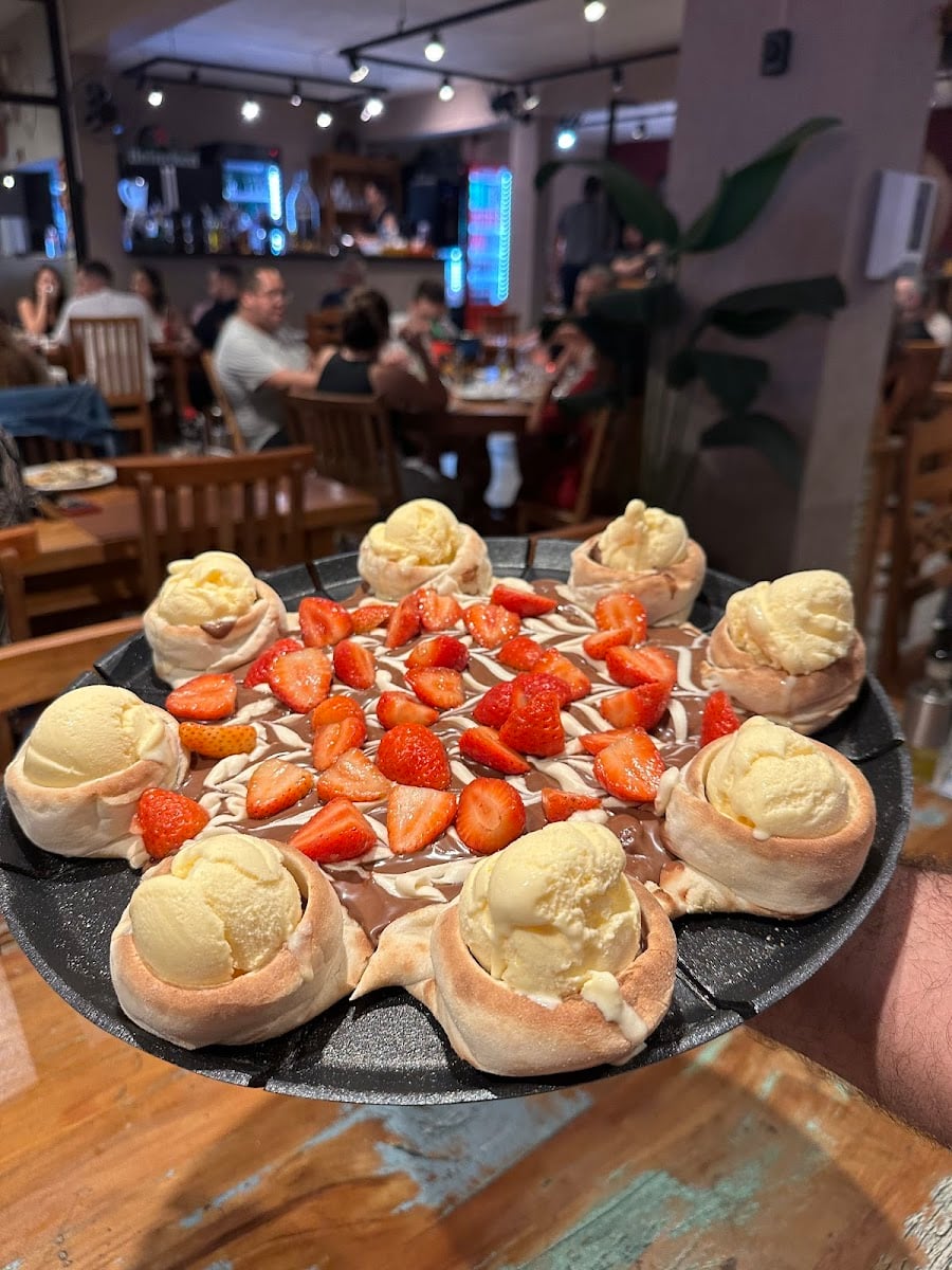 Marikota Pizzaria - Unidade São Bernardo 2 - a pizza de branca de neve meu deus