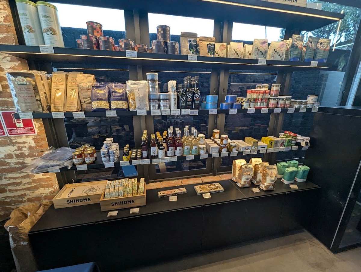 Shihoma Deli