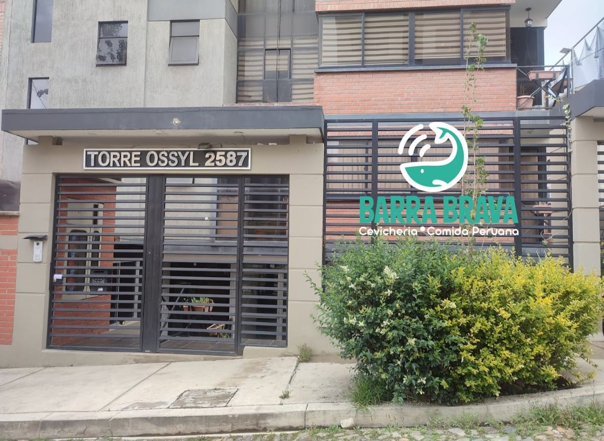 Barra Brava Cevicheria - Comida Peruana