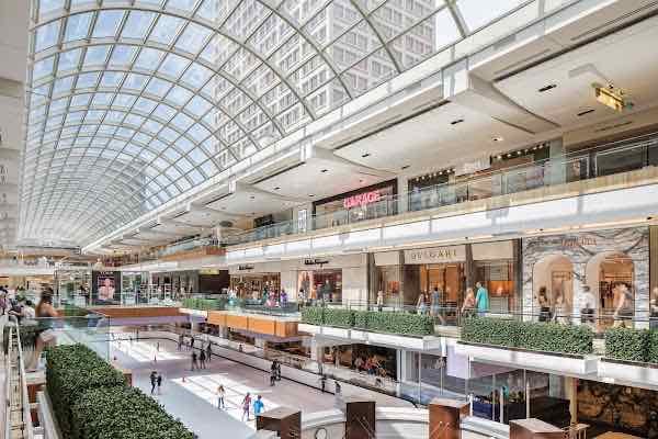 The Galleria - To walk around and shop! (Para pasear y comprar!)