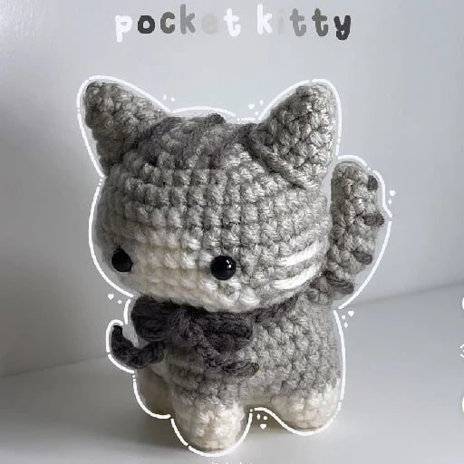 kitty gris - parado cuerpo completo