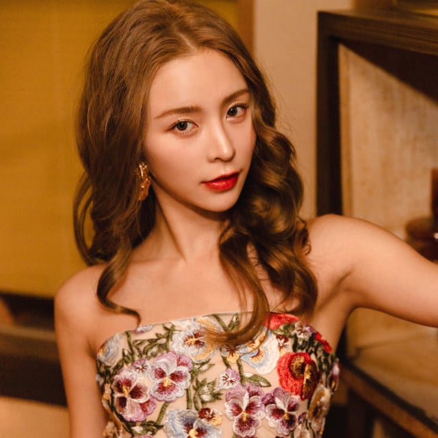 莊錠欣 ELKIE - Artist