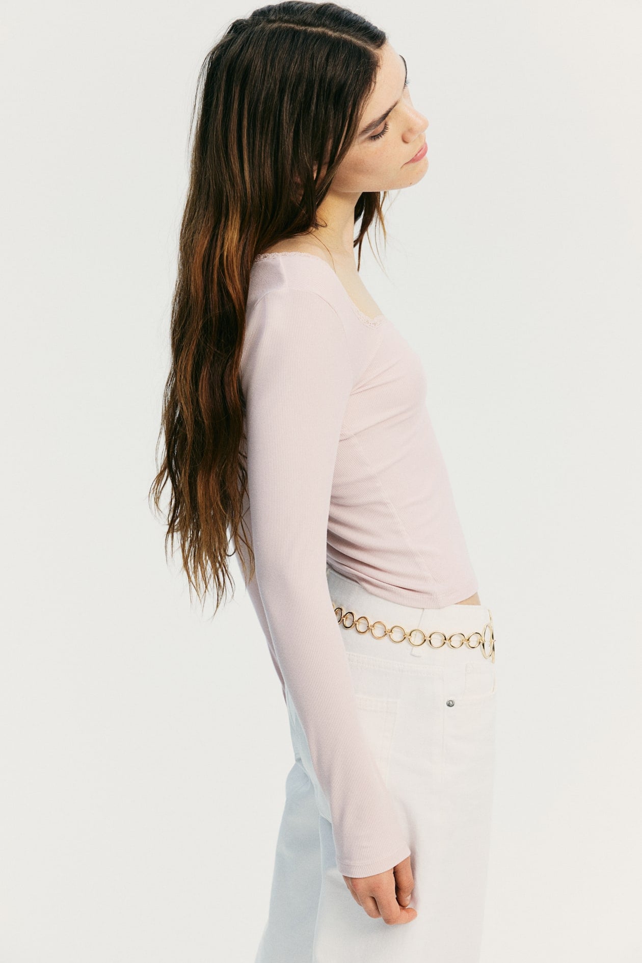 Geripptes Shirt mit Spitze - Helles Mattrosa - Ladies | H&M DE