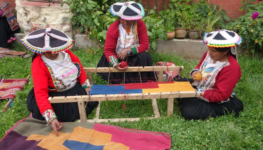 Traditional Textile Center - Cuz