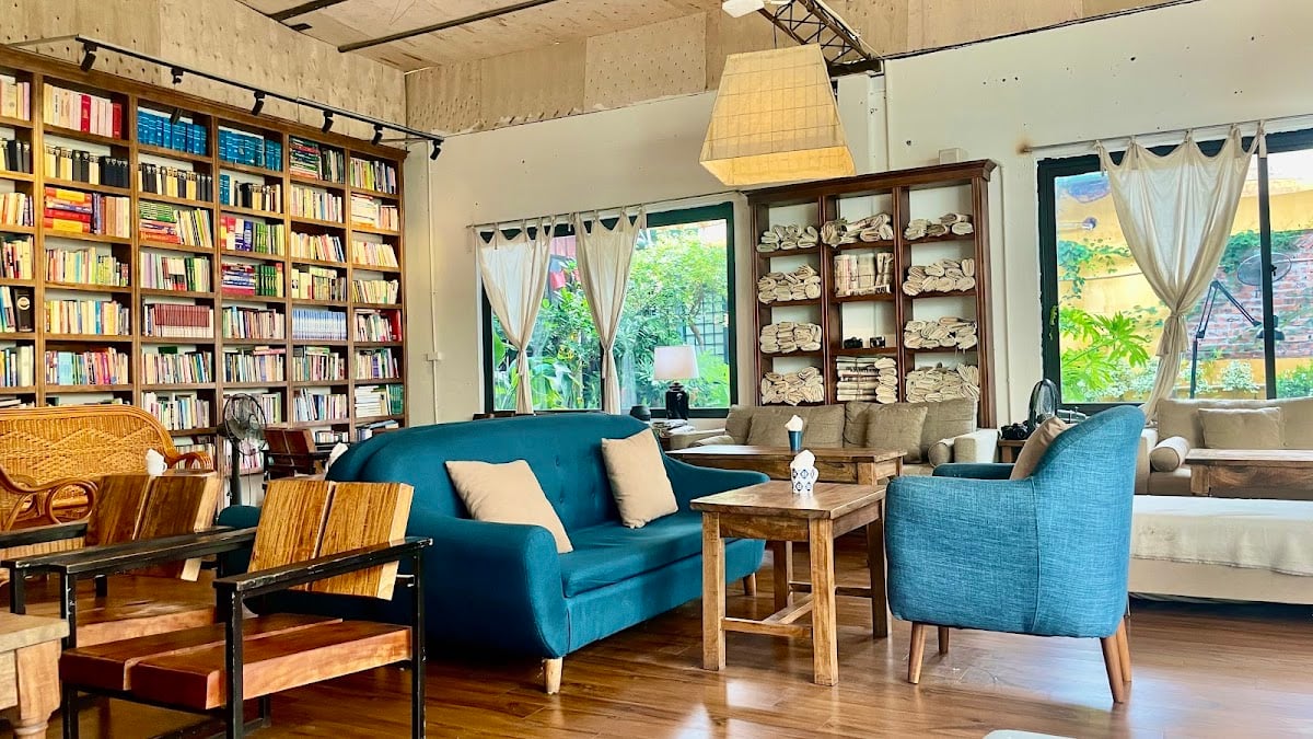 Tiny Cafe