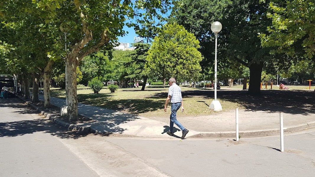 Plaza Pueyrredon - Barrio Nueva Pompeya