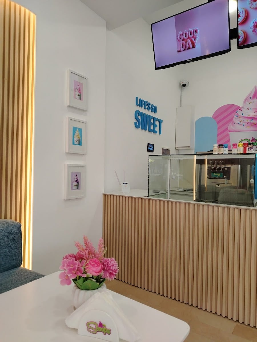 Scoops frozen yogurt - Glace