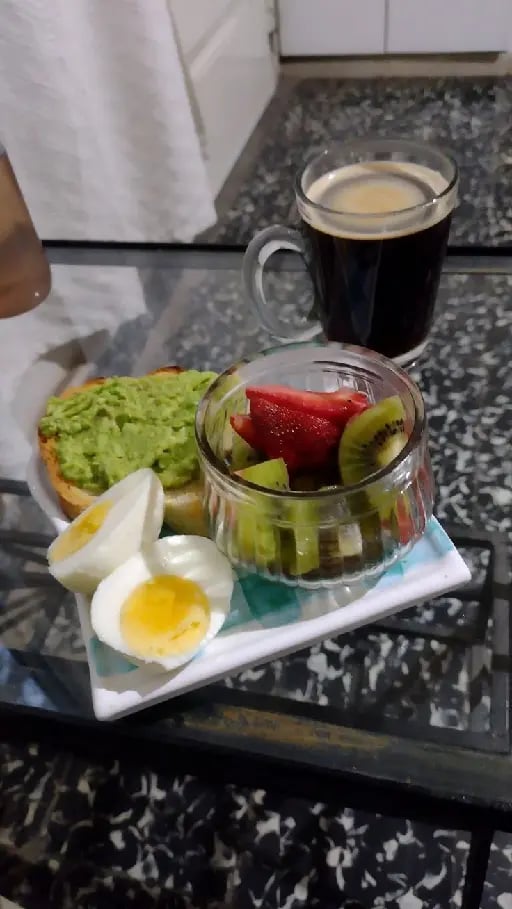 Eat breakfast - The most important moment is the meal. Try to give your body a balanced and healthy diet. Enjoy your meal!