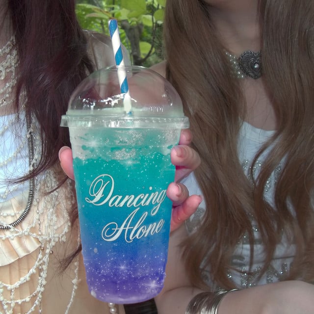 DANCING ALONE ('20s Ver.) - Song · KiiiKiii