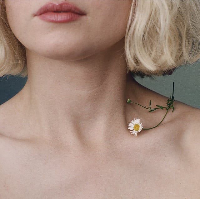 Audrey Hepburn - Song · Maisie Peters