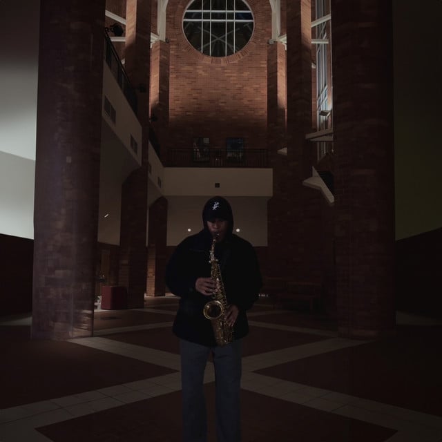 Echo Sax End - Song · Caleb Arredondo