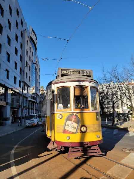 Tram 28