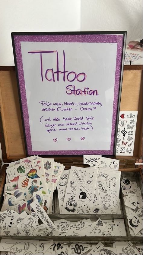 Tattoo station