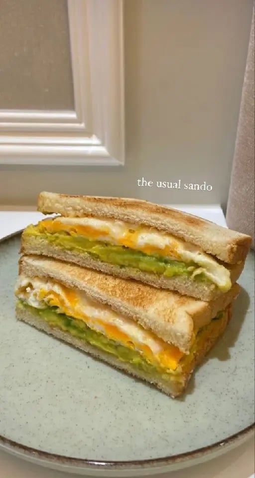 egg sandwich - fav bread, thick layer of avo and a perfectly cooked egg yumm