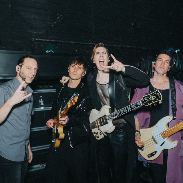 Marianas Trench - Artist