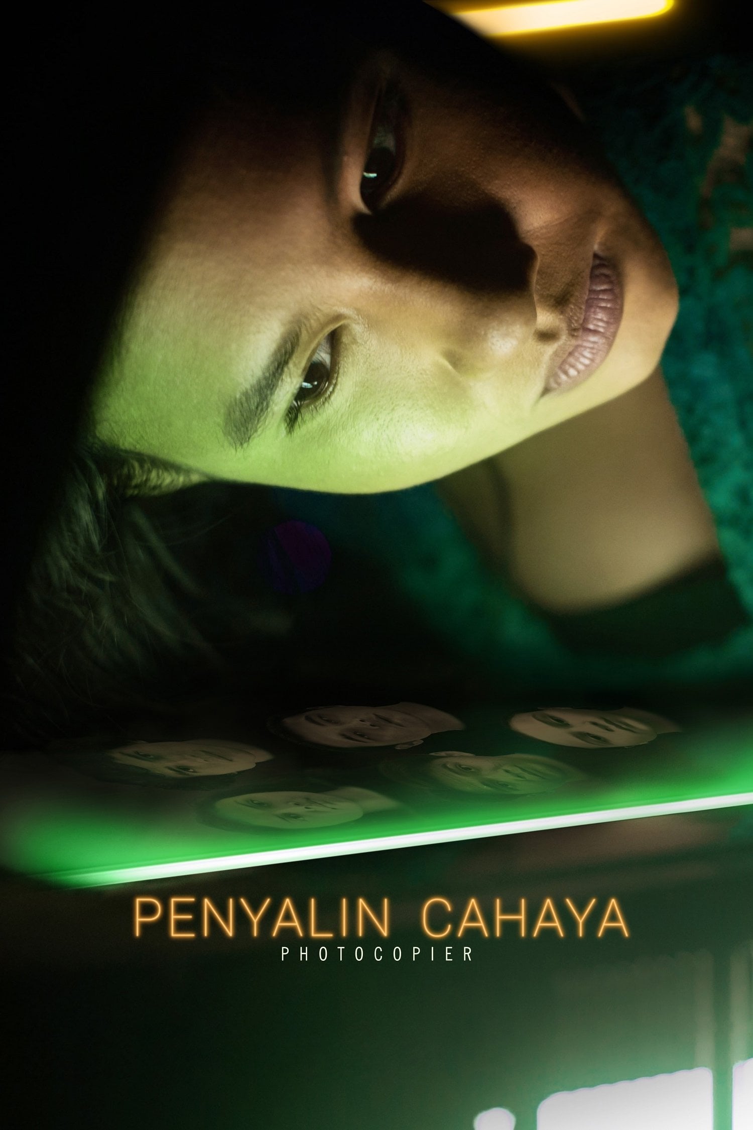 Penyalin Cahaya - Wregas Bhanuteja · 2021