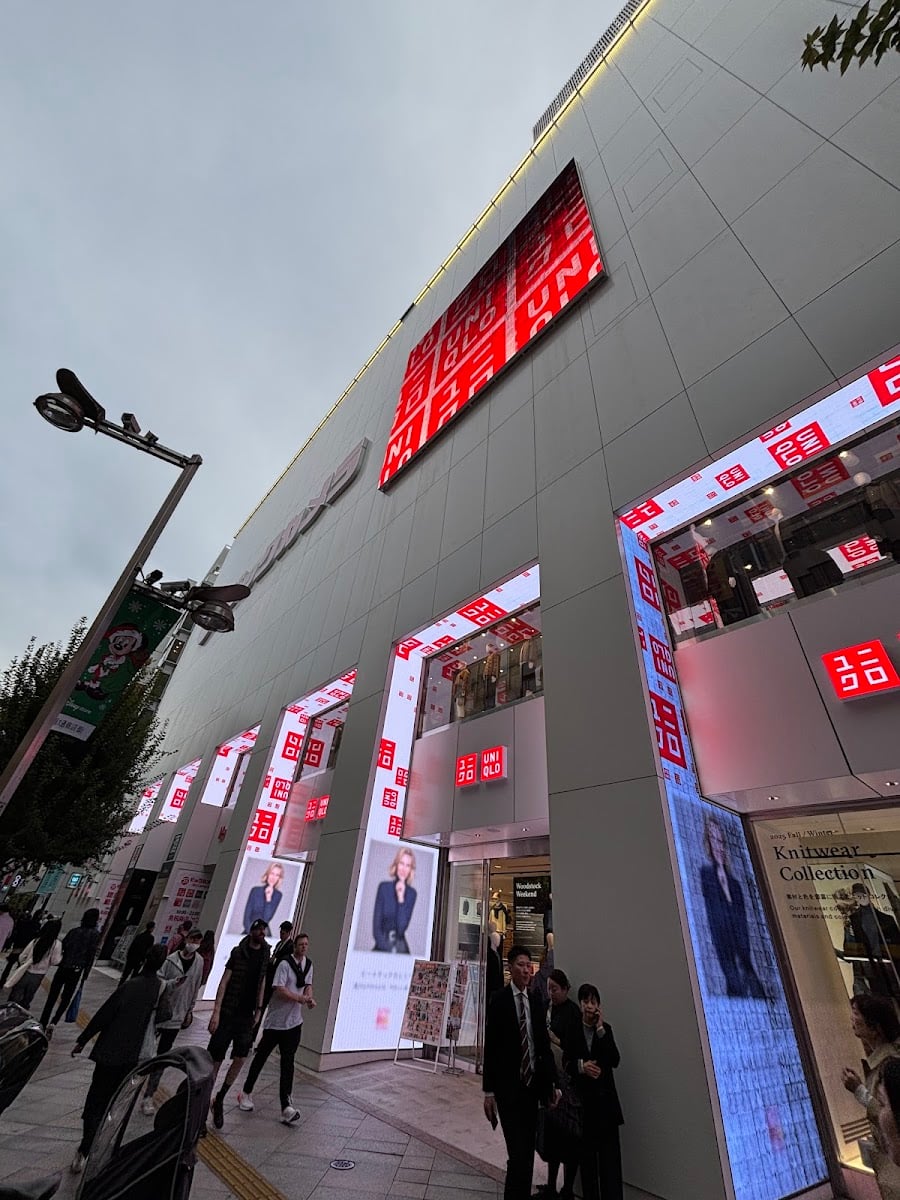 UNIQLO 新宿本店