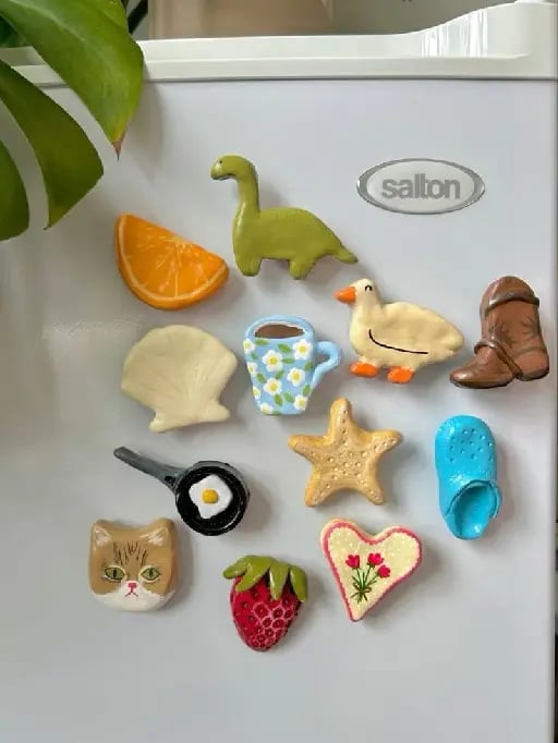 Magnet pins out of clay