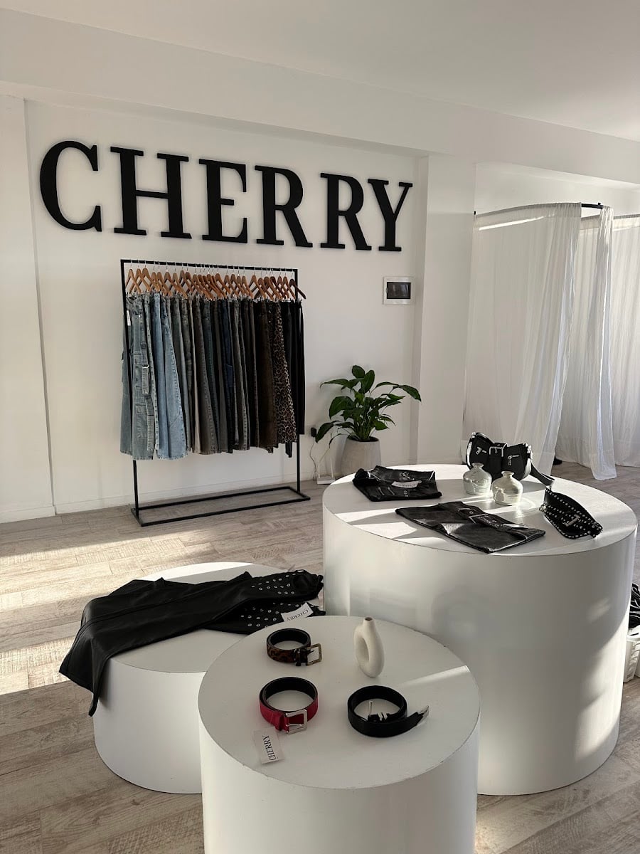 Cherry Clothing - Best 馃攩